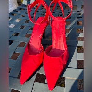 VALERIE STEVENS RED EVENING SHOES WITH RED CRYSTALS ON HEELS.